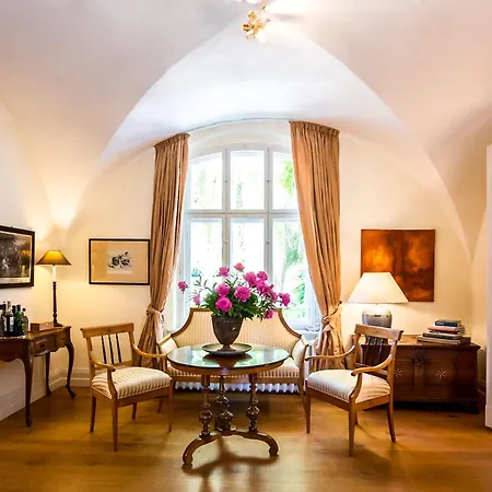 Semesterbostad Gutshaus Penzlin *