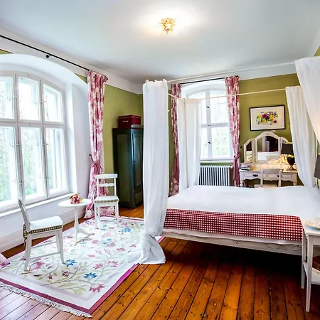 Gutshaus Penzlin Semesterbostad Meyenburg (Prignitz)